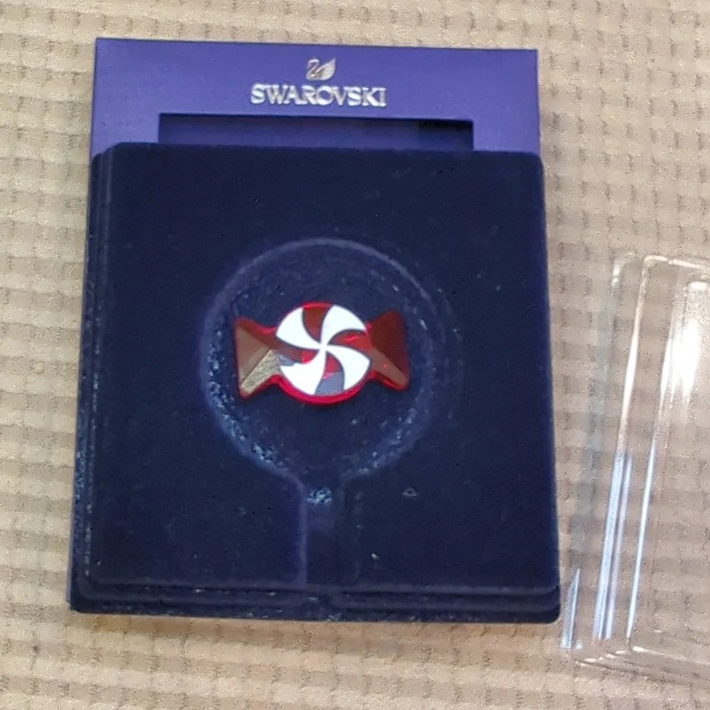 Swarovski Holiday Cheers Candy Magnet NIB